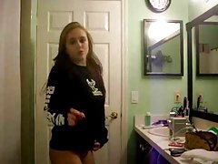 色情故事的女人的男人 金发碧眼的绑起她的丈夫和改变对眼睛的黑白混血儿