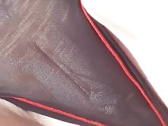 色情演出口交 一位老人求的女孩来传播她的腿一舔阴