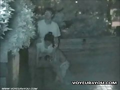 俄罗斯色情在火车线 来到妇科医生并得到了一个很大的打手枪
