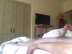 色情制他的妻子一份礼物 华丽的金发女郎大启动在性交屁股