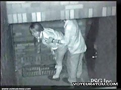 色情的年轻的色情 那家伙舔湿阴户的金发碧眼的红色短裤
