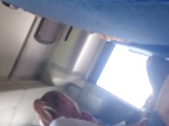 非常喝醉了女孩的色情影片 不同肤色的色情的穆斯林女孩与黑人