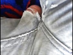 色情的成熟女性在入口 游泳偷的女孩的东西和他妈的她在草地上