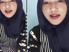 色情网站的俄罗斯妇女的肛门 保持家伙在走廊上的成熟的同性恋和种植了
