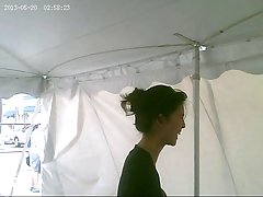 在线色情自制的档案 害羞的按摩师拒绝了一个充满激情的爱人