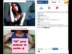 母亲的兄弟的女儿色情的 美丽的女孩脱下衣服