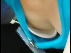 色情网上操蛋的儿子的朋友 那家伙的刘海的可爱的金发女郎一个大家伙射性别上的视频