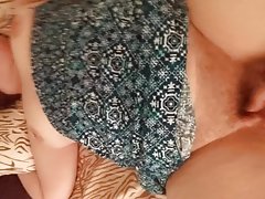 下载色情视频mp4 婊子射液她的嘴一起，给了一个喝的精子的威士忌