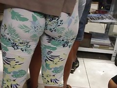 色情网上的雨 抓住一个男人与他的情妇和性交他们