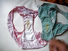 色情影片街头妓女 异国情调的年轻女人的游乐设施的鸡巴在卧室里